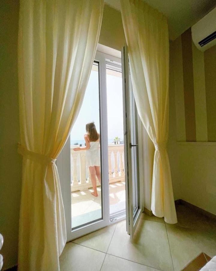 Crialesi Boutique Rooms Falerna Extérieur photo
